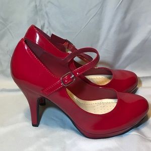 Cityclassified comfort red heels